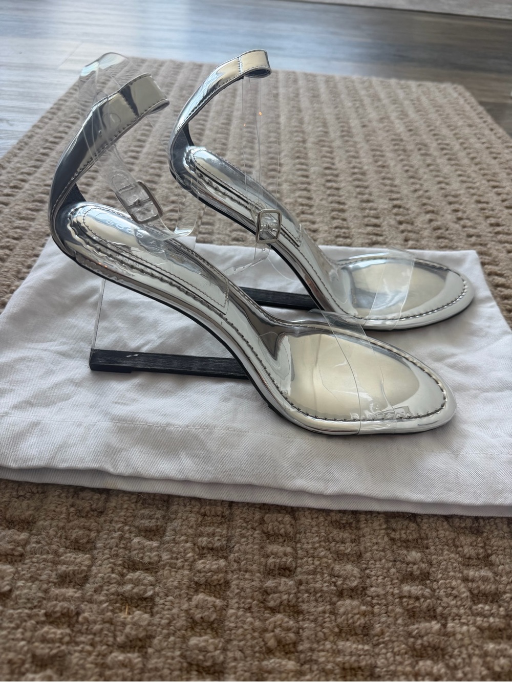 Like new Good American clear and Silver Slingback Heels - Women
